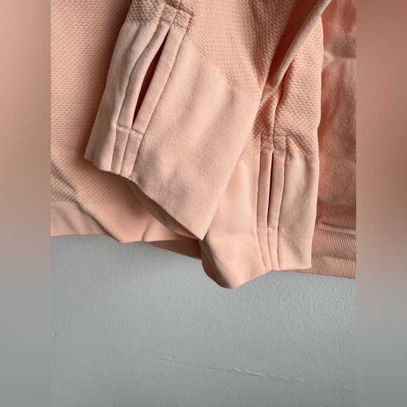 NWOT Sweaty Betty Athlete Hooded Long Sleeve Running Top In Sunset Pink - Medium - Picture 13 of 16